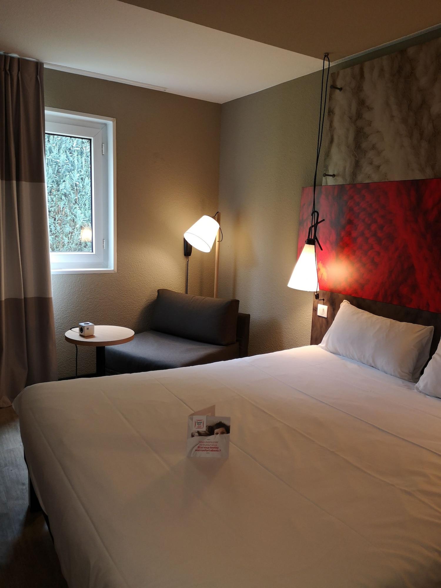 Hotel Ibis Quimper Esterno foto
