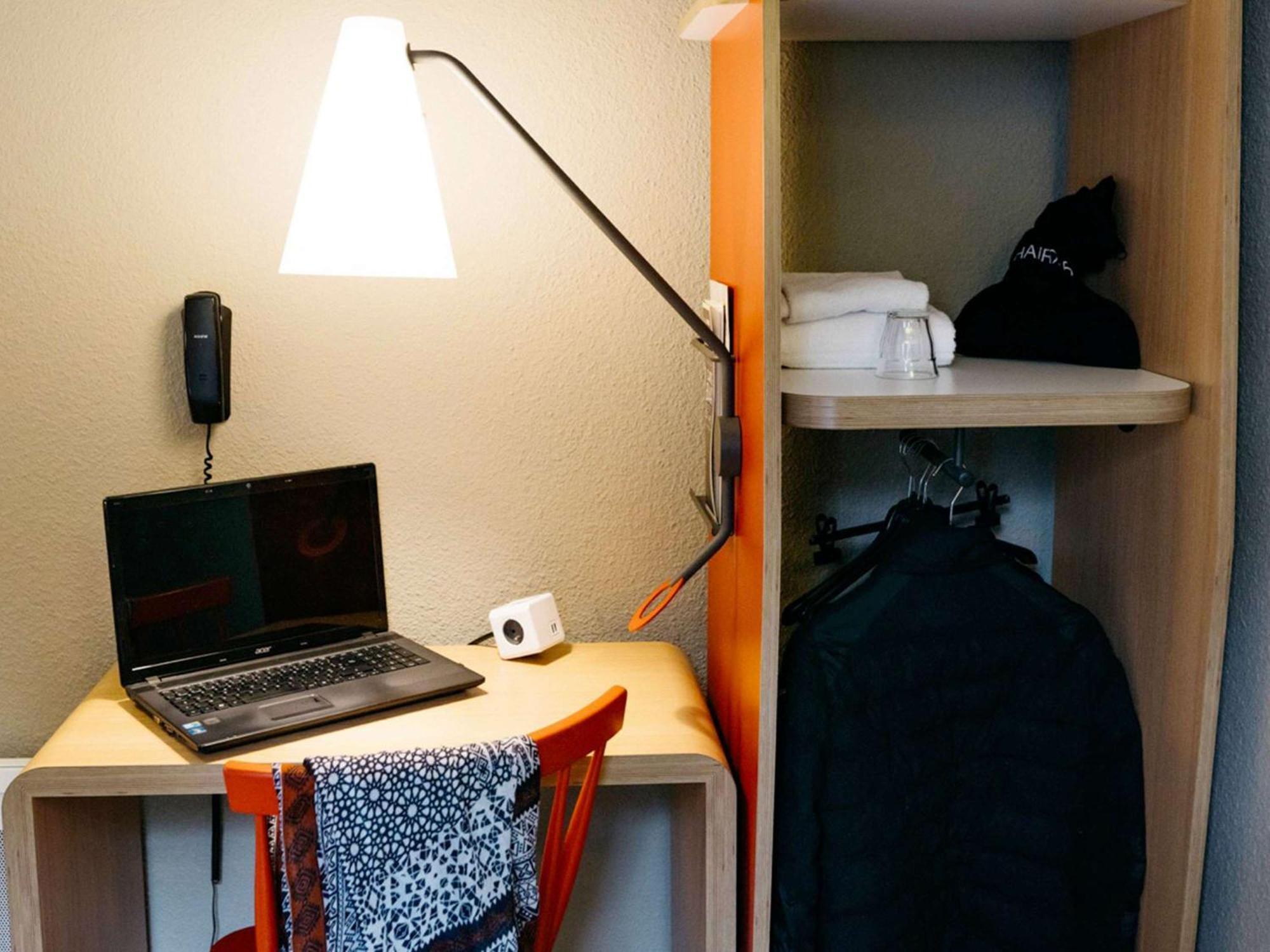 Hotel Ibis Quimper Esterno foto