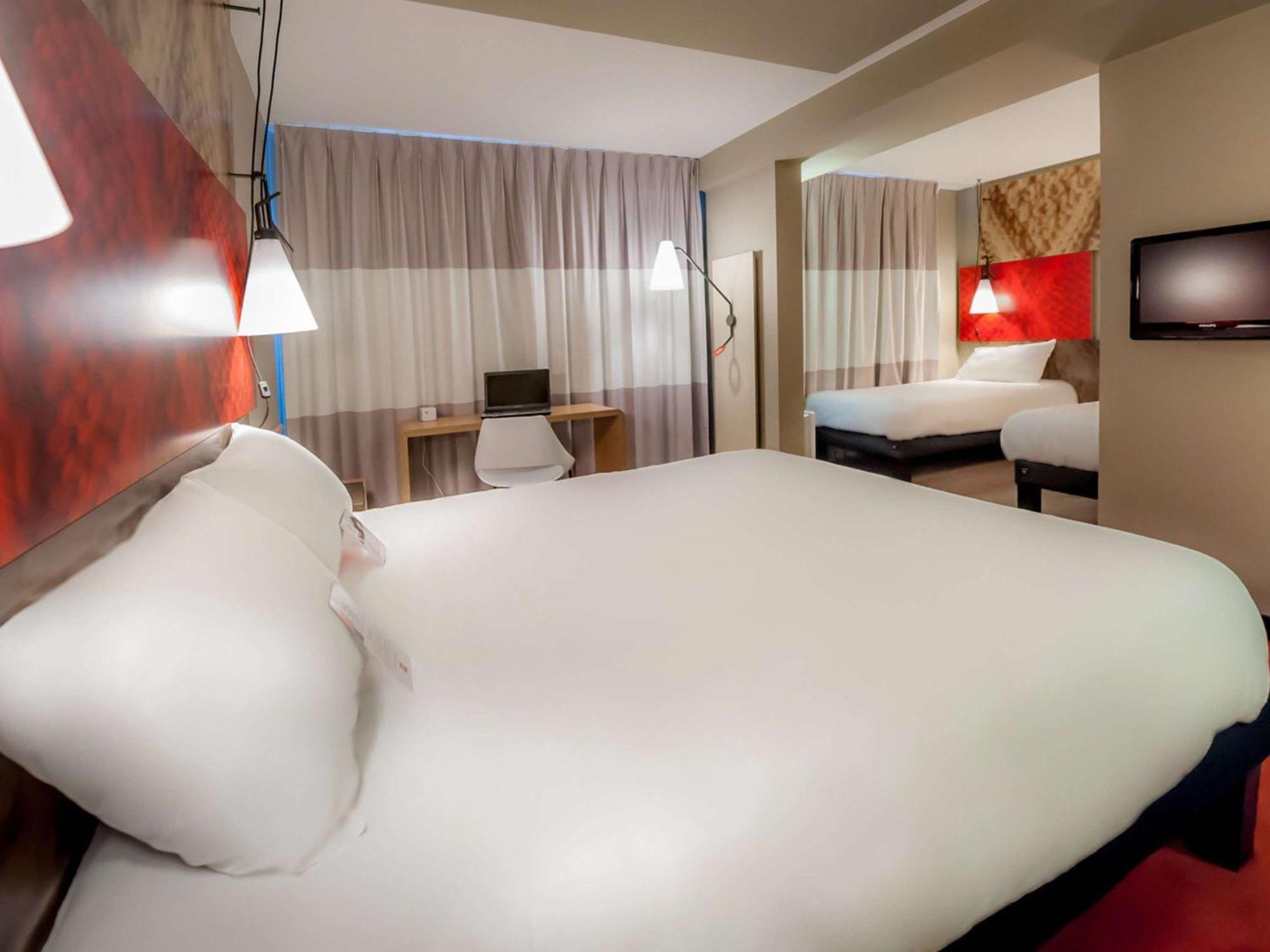 Hotel Ibis Quimper Esterno foto