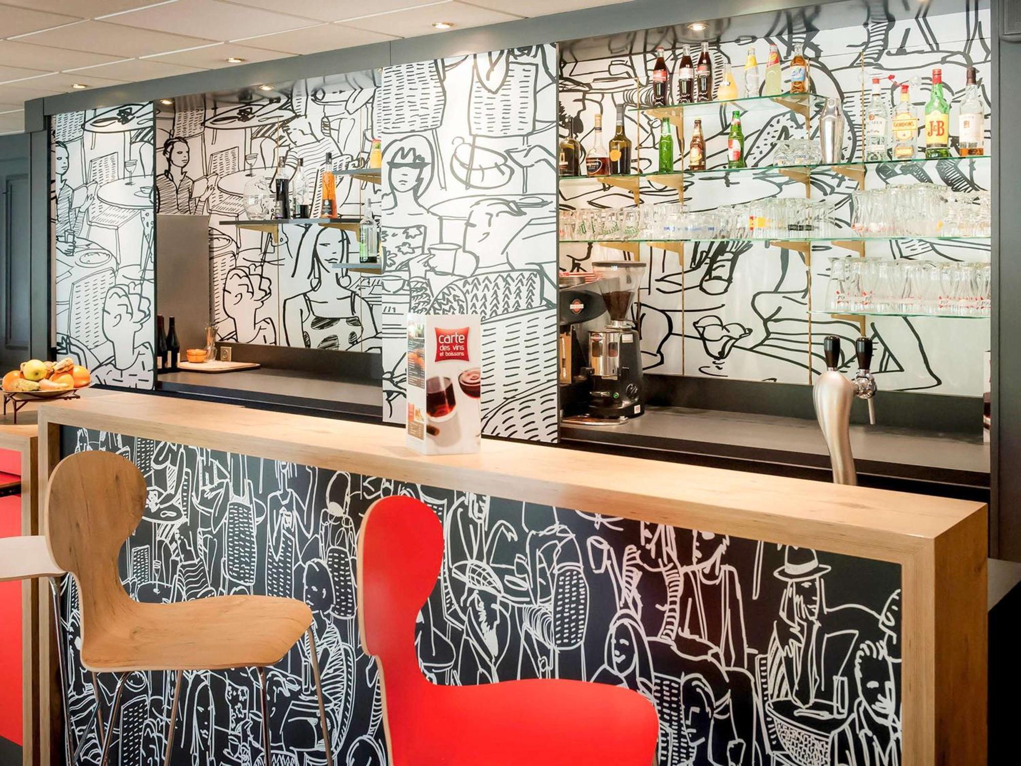 Hotel Ibis Quimper Esterno foto