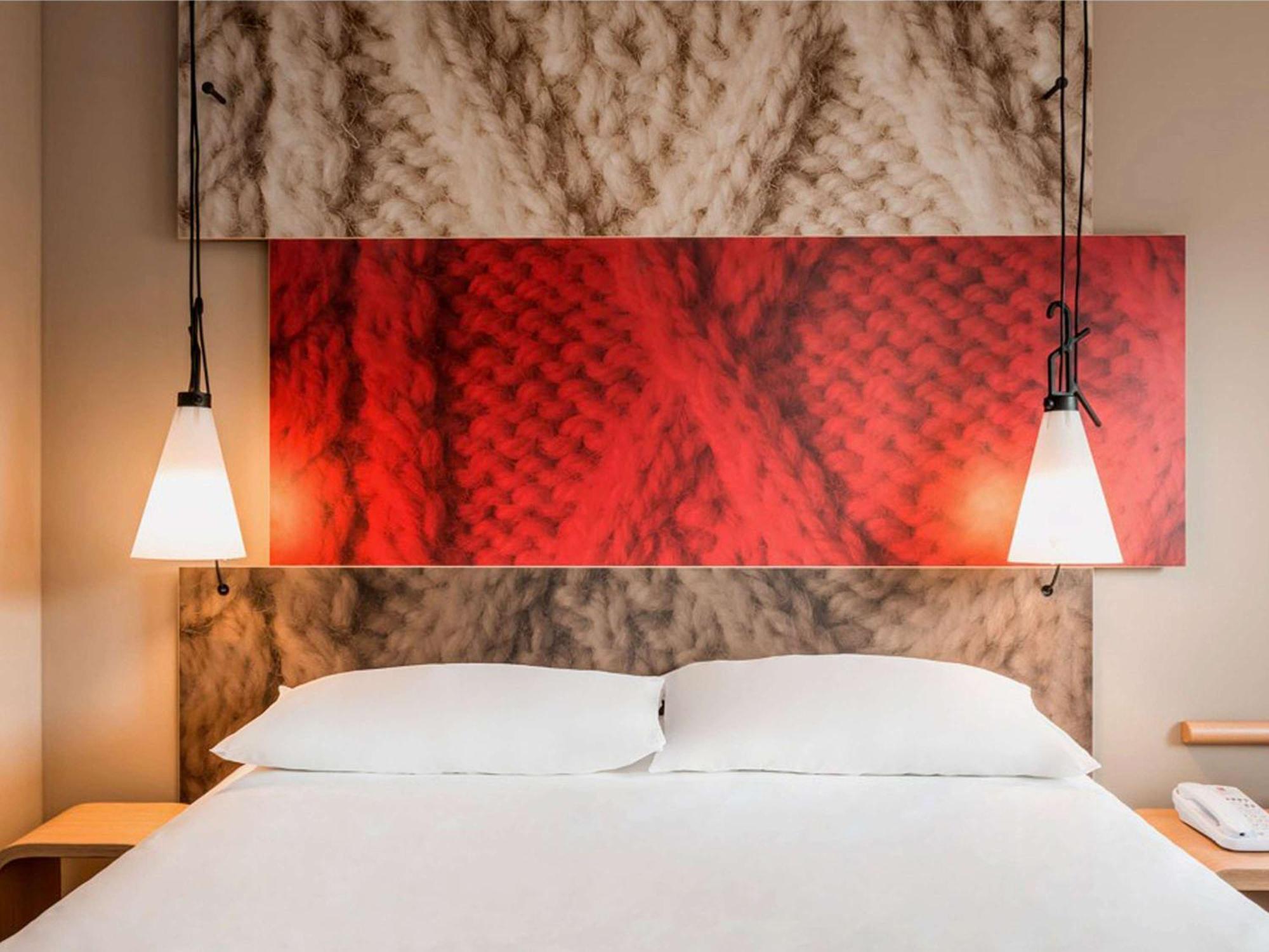 Hotel Ibis Quimper Esterno foto