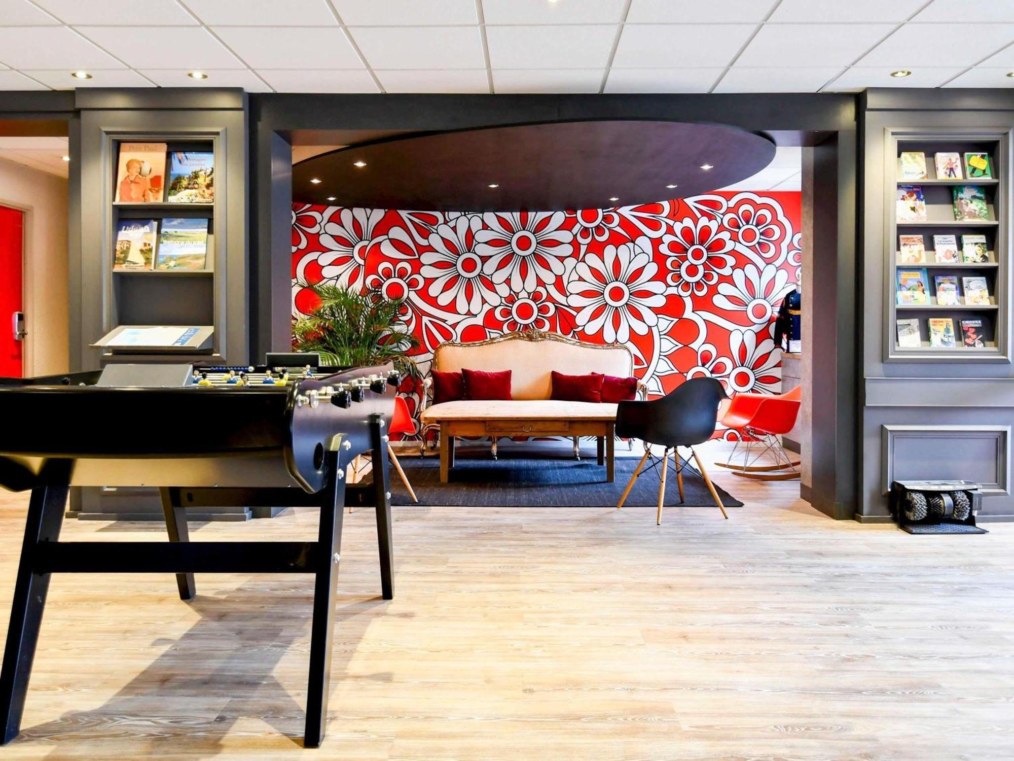 Hotel Ibis Quimper Esterno foto